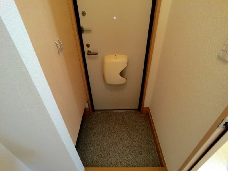 玄関　図面と現状に相違がある場合には現状を優先