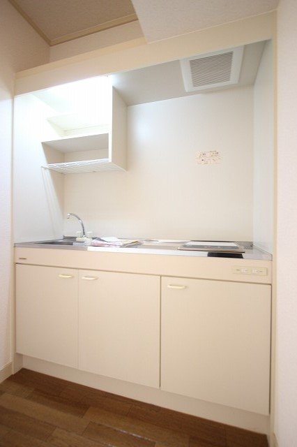 キッチン　同物件の他部屋の写真