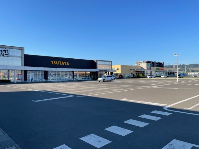 ショッピングセンター　アクロスプラザ富沢西（ショッピングセンター）まで350m