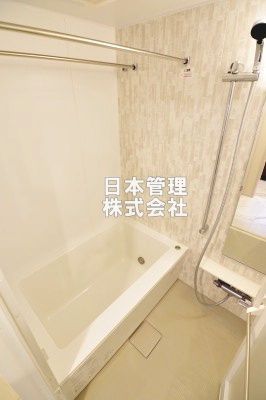 バス・シャワールーム　※別タイプ住戸です