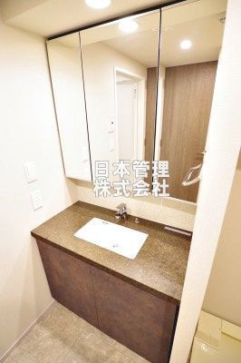 洗面設備　※別タイプ住戸です