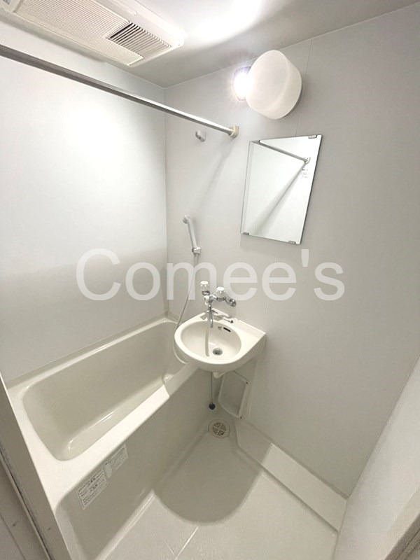 バス・シャワールーム　バスルーム