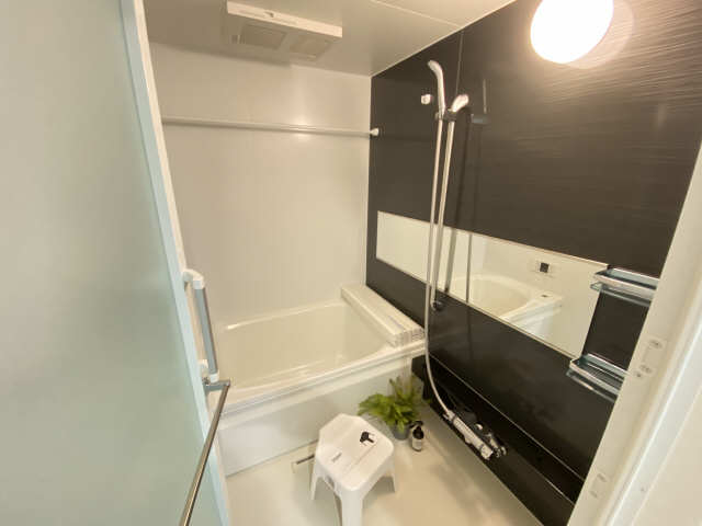 バス・シャワールーム　家具家電小物はイメージ　実際の付帯はございません。