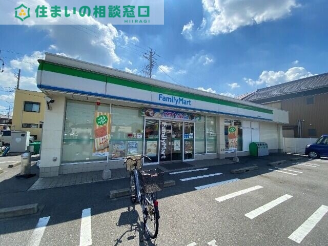 コンビニ　ファミリーマート西尾緑町店（コンビニ）まで617m