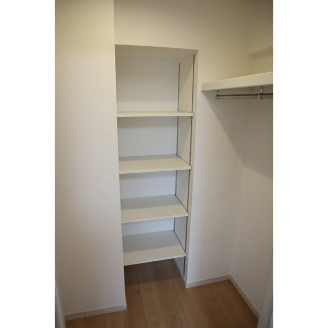 収納　ウォーキングクローゼット