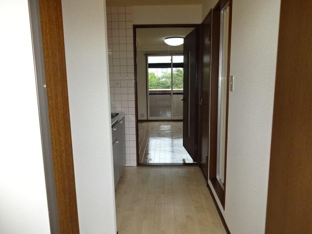 玄関　廊下