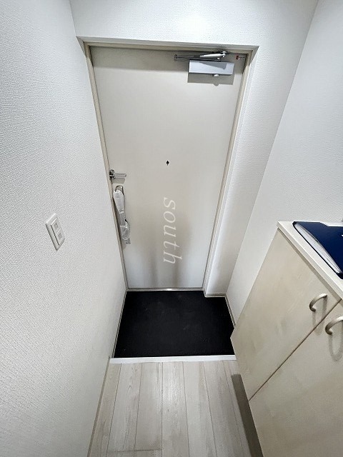 玄関　シューズＢＯＸ付きの玄関