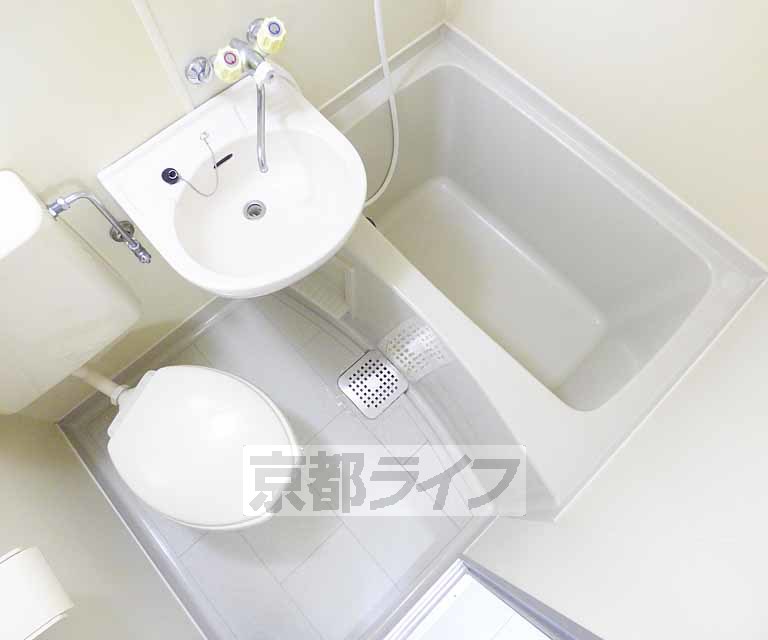 バス・シャワールーム　綺麗なバスです。