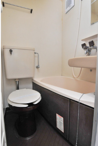 バス・シャワールーム　※別部屋参照