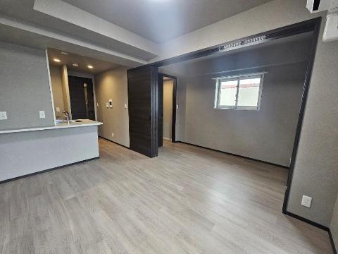 居室・リビング　室内