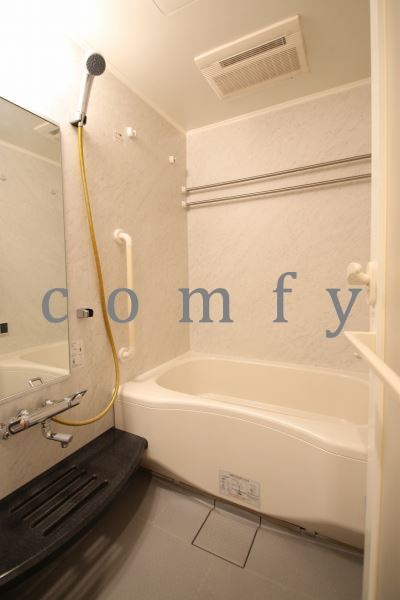 バス・シャワールーム　追炊き・浴室乾燥機付きバス