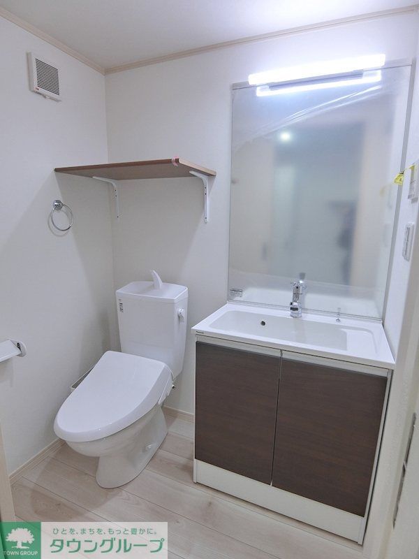 洗面設備　独立洗面台を完備し、朝の身支度が快適です♪