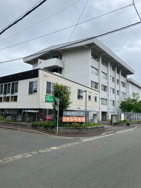 郵便局　博多比恵郵便局（郵便局）まで358m