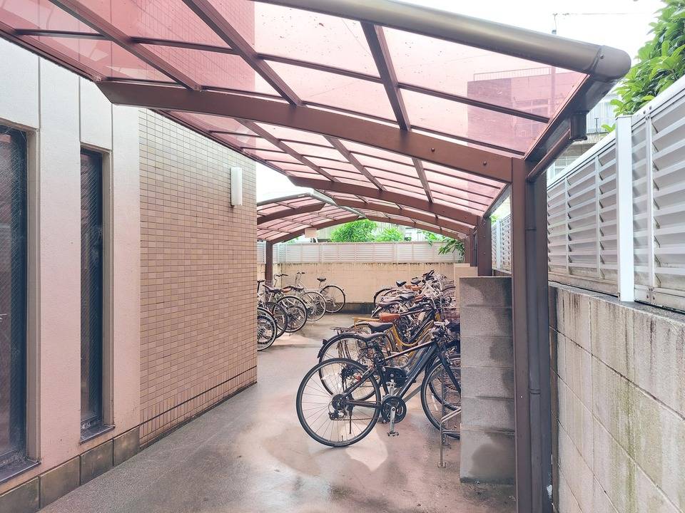 駐車場　駐輪場