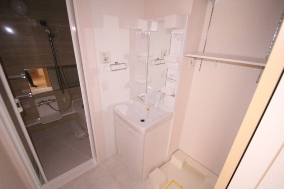 洗面設備　※掲載写真は同マンション別部屋参考写真となります。