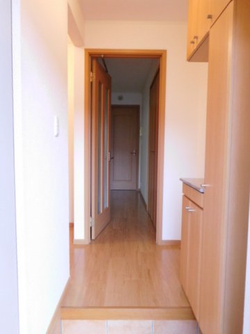 玄関　シンプルで使いやすい玄関です