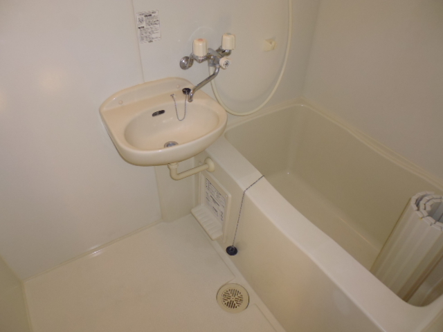 バス・シャワールーム　バス