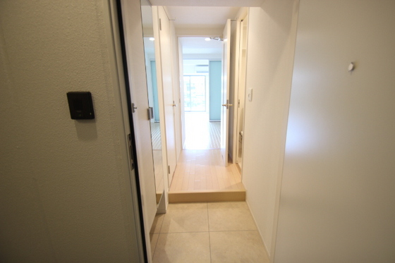 玄関　※別部屋の写真です