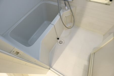 バス・シャワールーム　別部屋の参考写真です。