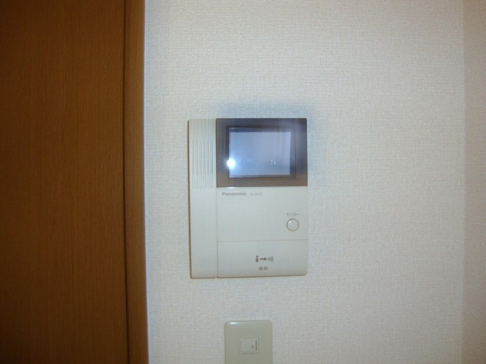 セキュリティ　モニター付きインターホン