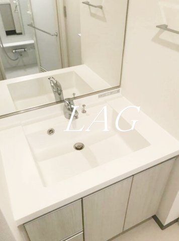 洗面設備　独立洗面台です。