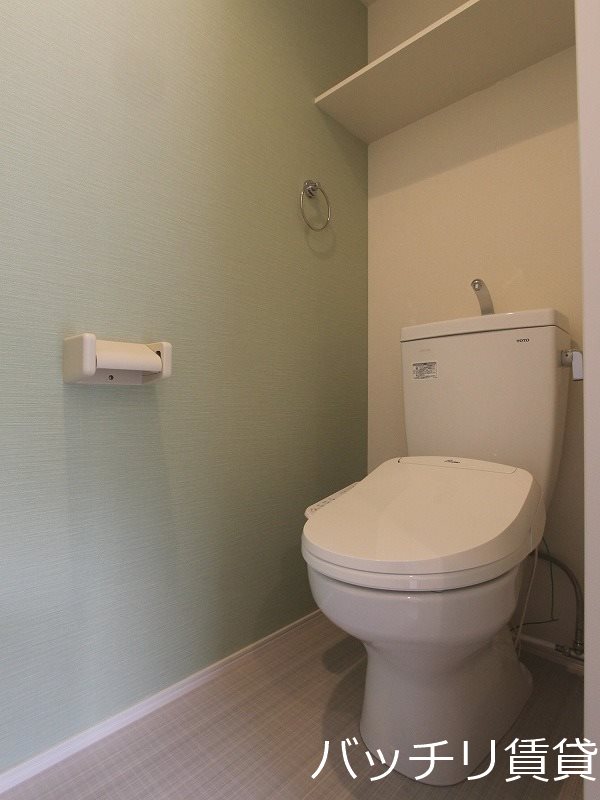 トイレ　同型タイプの為、現状を優先致します。