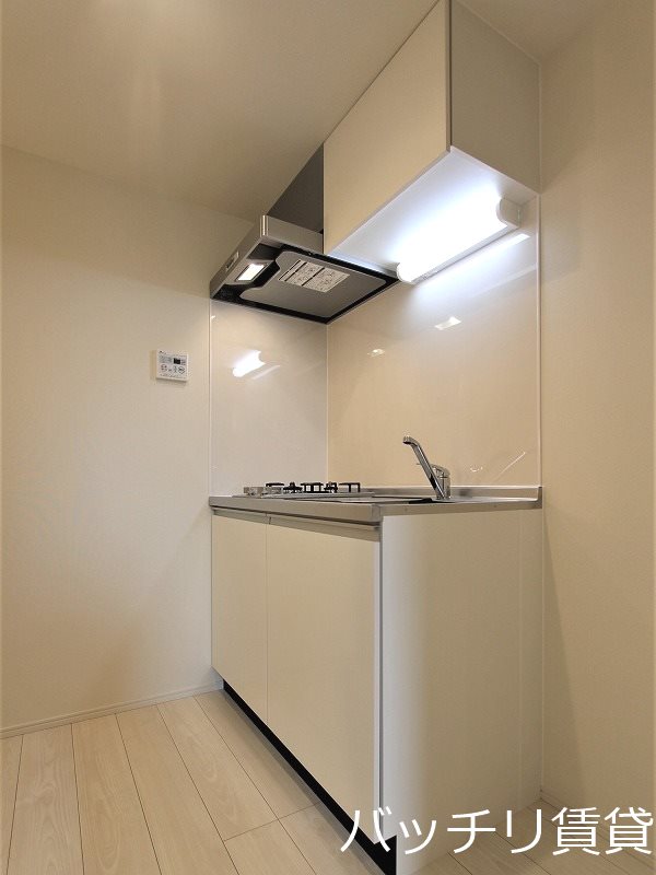 キッチン　同型タイプの為、現状を優先致します。