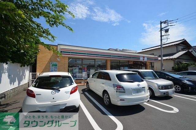 コンビニ　セブンイレブン大宮桜木4丁目店（コンビニ）まで712m