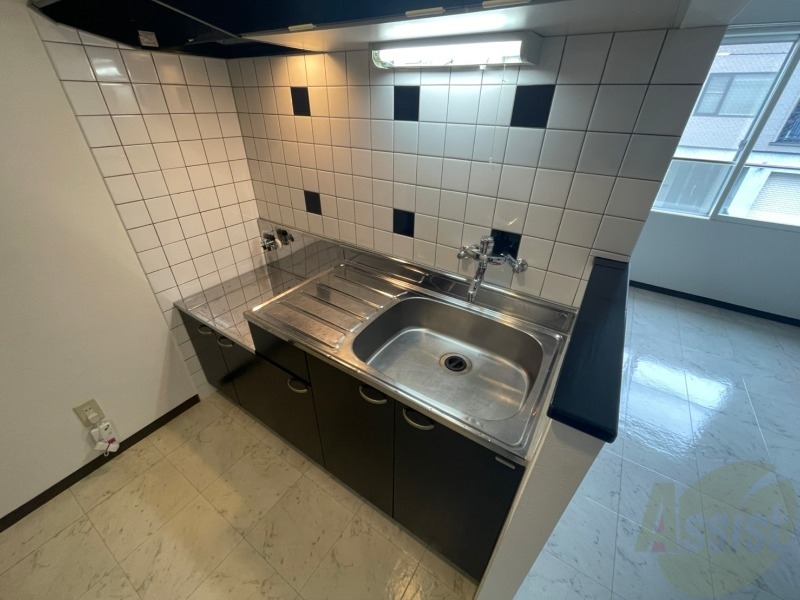 キッチン　キッチンはスペースも広々していて使いやすそうですよ！