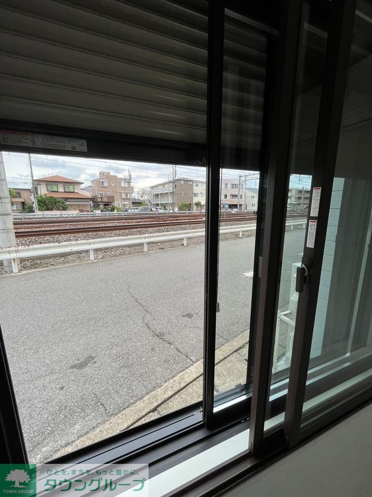 その他設備　2重窓＋シャッター（１階）