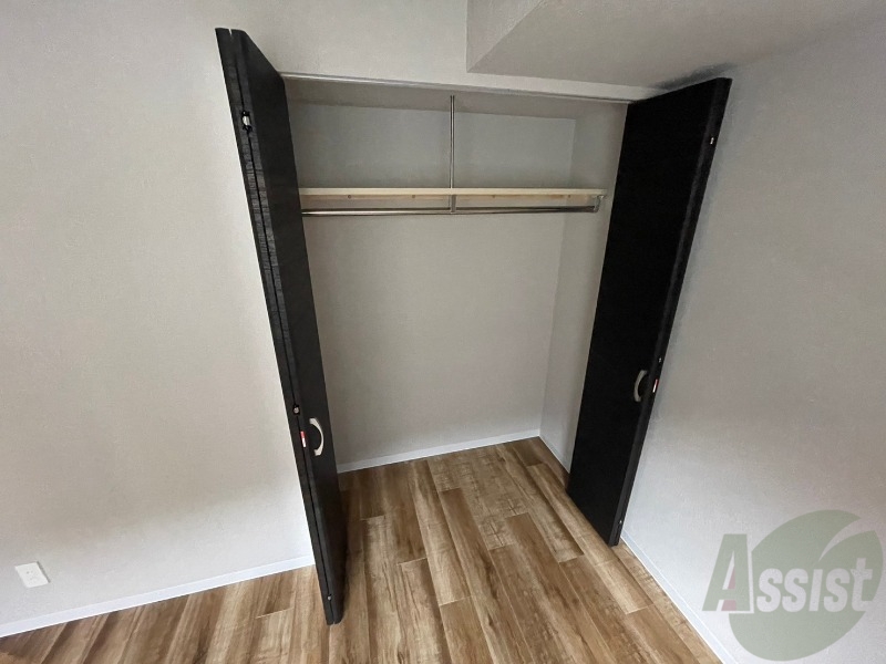 収納　洋室にはクローゼットがあるのですっきり片付きそうです。