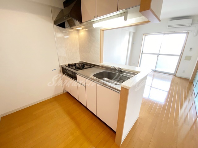 キッチン　広々としたキッチンです♪