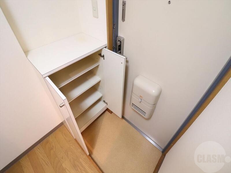 玄関　シューズボックス