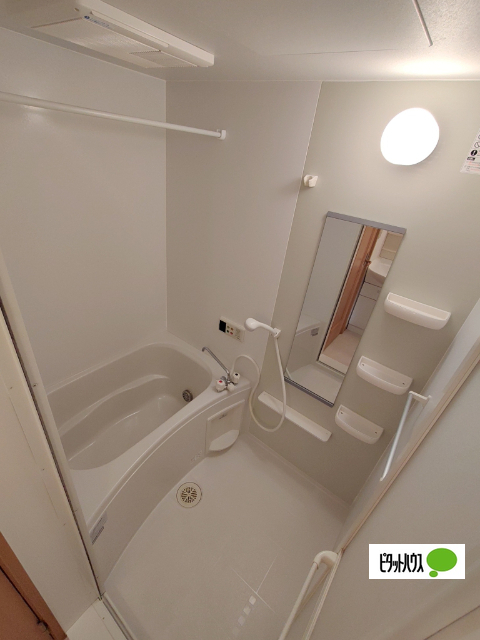 バス・シャワールーム　同物件別部屋