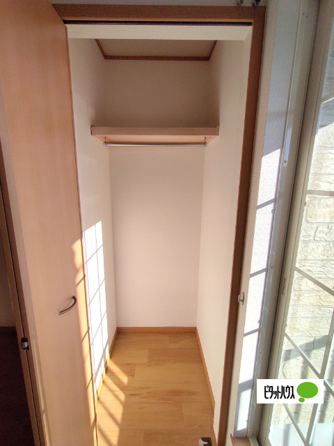 収納　同物件別部屋