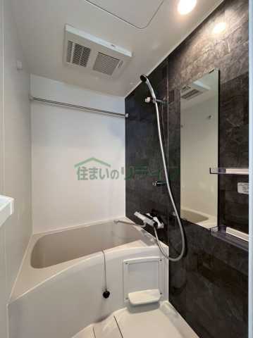 バス・シャワールーム　※参考写真です。同じ間取りの別部屋になります。