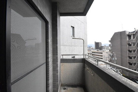バルコニー　※掲載写真は同マンション別部屋参考写真となります。