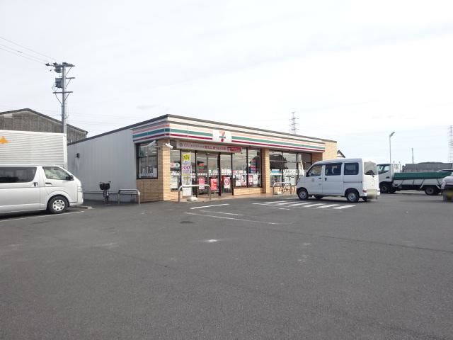 コンビニ　セブンイレブン（コンビニ）まで990m