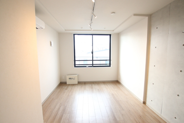 居室・リビング　【ＬＤＫ８．９帖】生活スペースをしっかり分けられるＬＤＫ