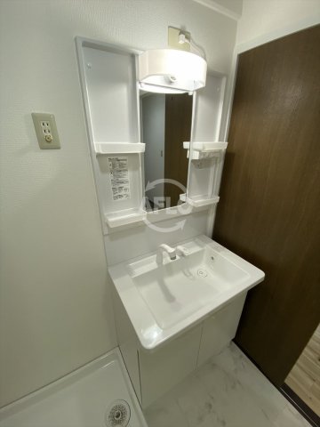 洗面設備　クレセール阿倍野　洗面化粧台