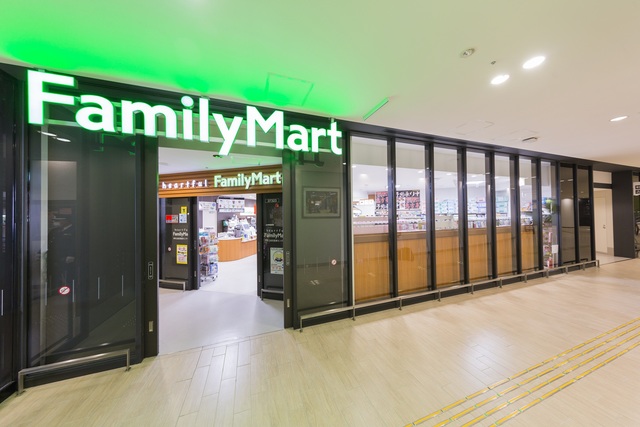 コンビニ　ファミリーマート堺市立総合医療センター店（コンビニ）まで488m