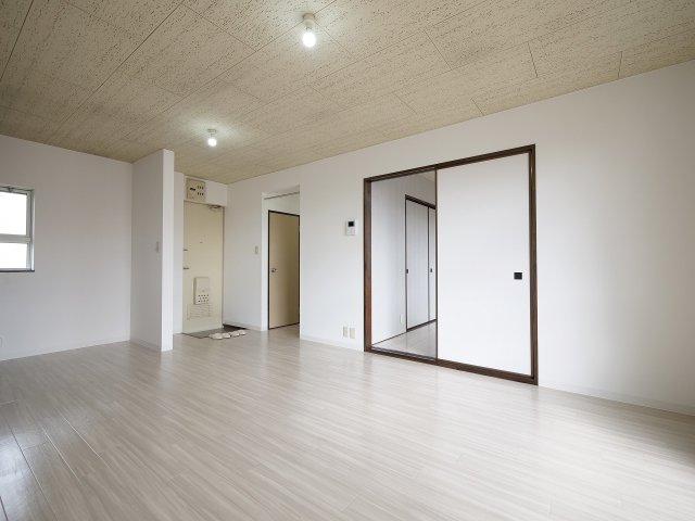 居室・リビング　※写真は別の部屋のものです。