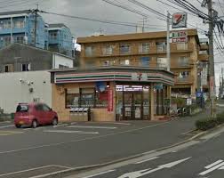 コンビニ　セブンイレブン小倉工業高校前店（コンビニ）まで471m
