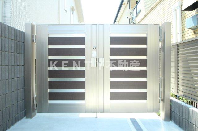 エントランス　清潔なエントランスです