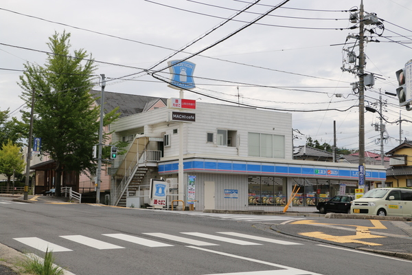 コンビニ　ローソン松江南高校前店（コンビニ）まで966m