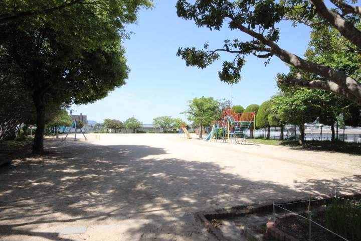 公園　皆賀公園（公園）まで1690m