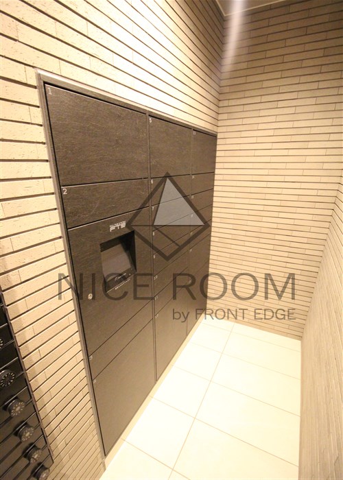 その他共有部分　ファーストフィオーレ難波クレシア　宅配ボックス