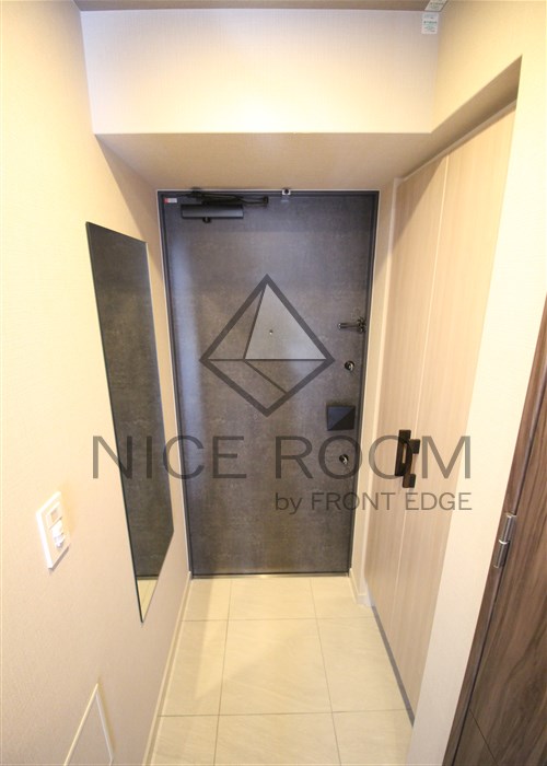 玄関　ファーストフィオーレ難波クレシア　玄関