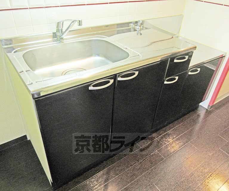 キッチン　スペース広々・