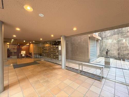 エントランス　エントランス